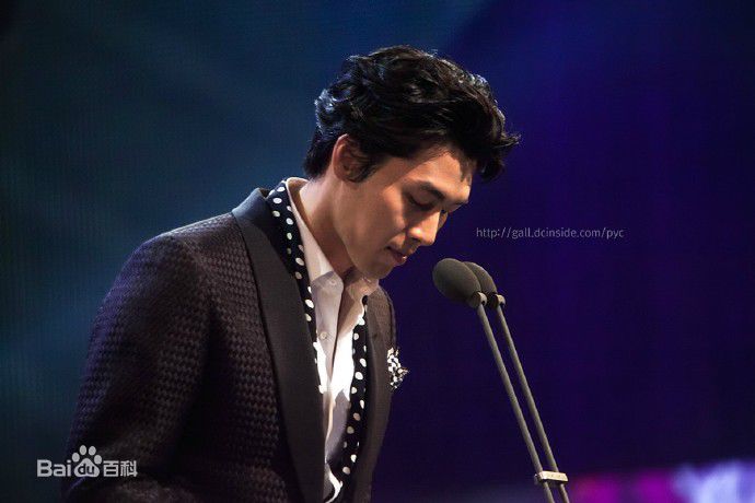 玄彬(Hyun Bin、ヒョンビン)颁奖礼图片图册
