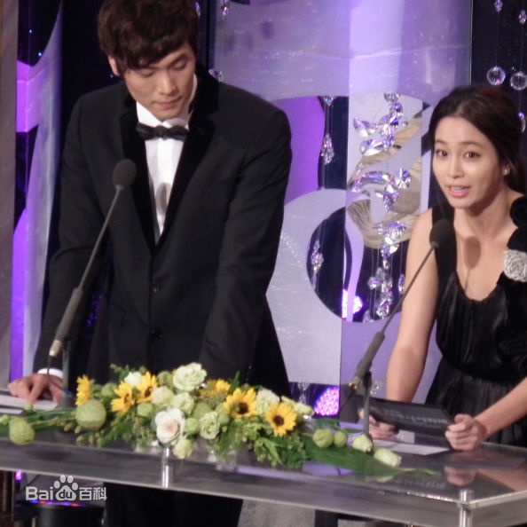 崔丹尼尔(/Choi daniel)出席47届电影大钟奖颁奖礼壁纸壁纸