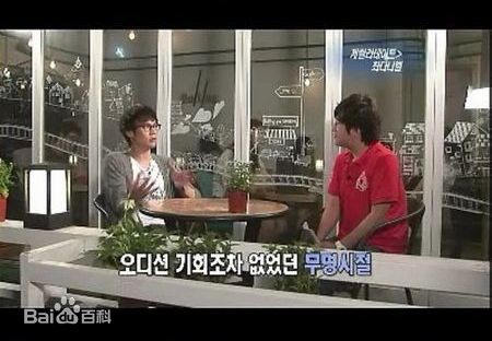 最全崔丹尼尔(/Choi daniel)在出席KBS2的《娱乐今晚》采访节目中的壁纸