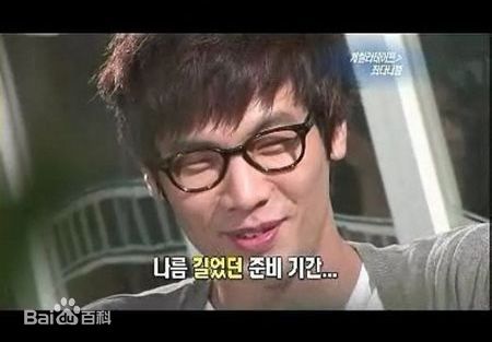 最全崔丹尼尔(/Choi daniel)在出席KBS2的《娱乐今晚》采访节目中的壁纸