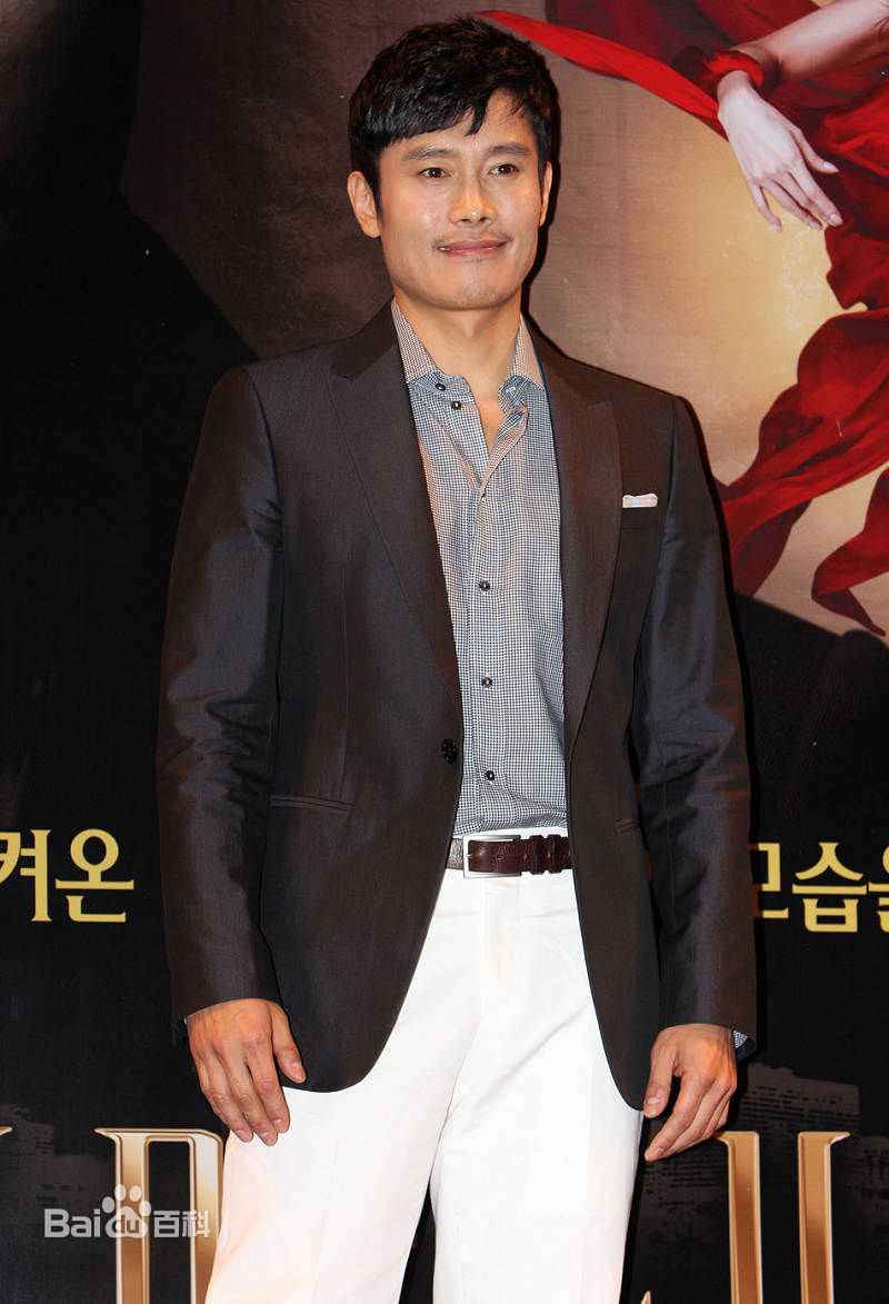 最新李秉宪(，Lee Byunghun)在《The Influence》试映会中的图集