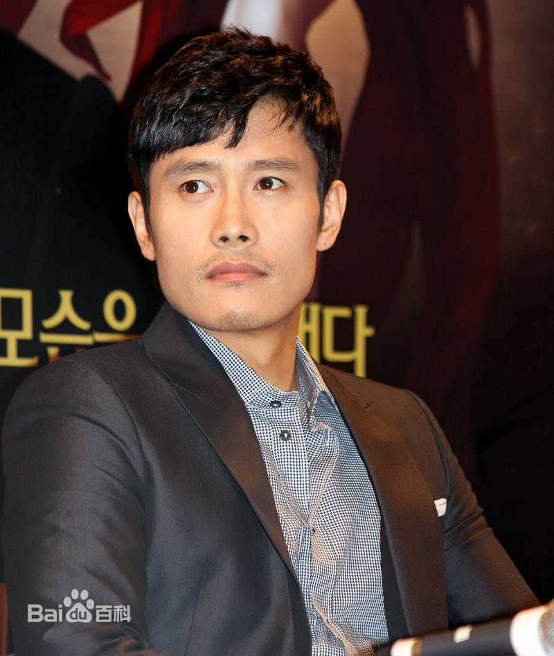 最新李秉宪(，Lee Byunghun)在《The Influence》试映会中的图集