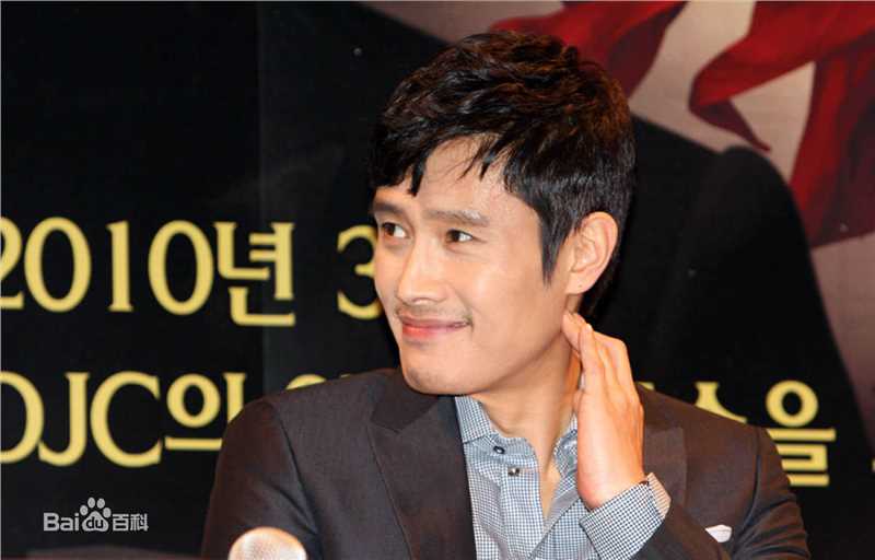 最新李秉宪(，Lee Byunghun)在《The Influence》试映会中的图集