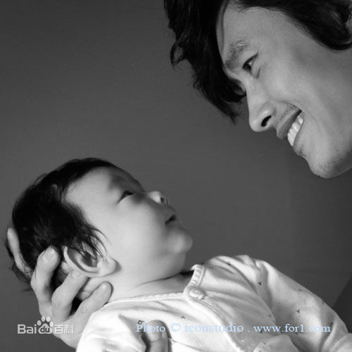 李秉宪(，Lee Byunghun)天使的信性感图片图集