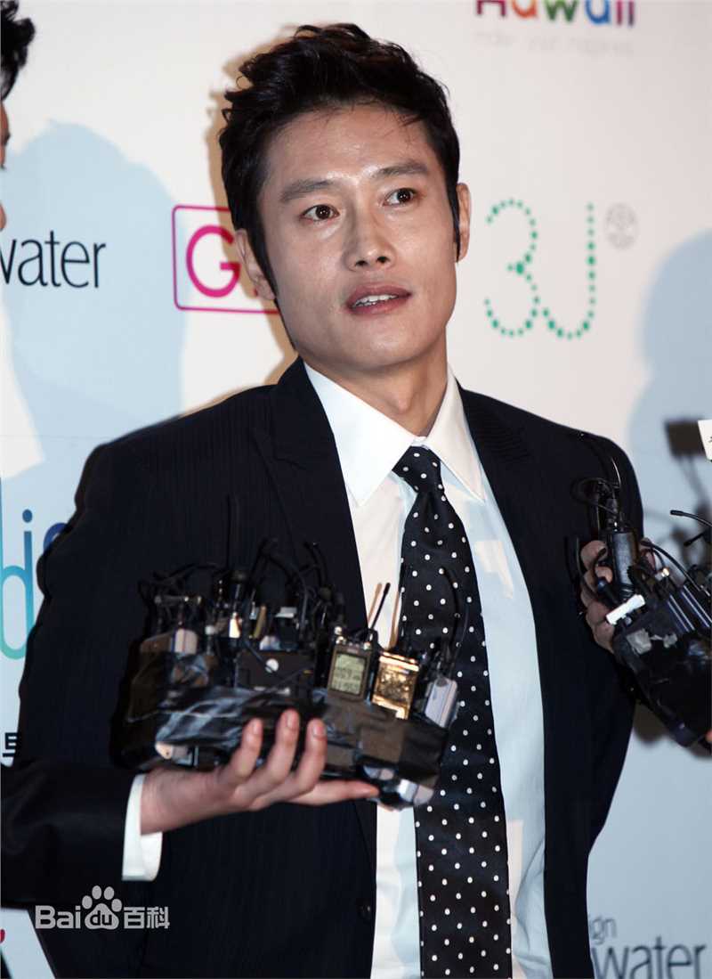 最新李秉宪(，Lee Byunghun)精彩图册