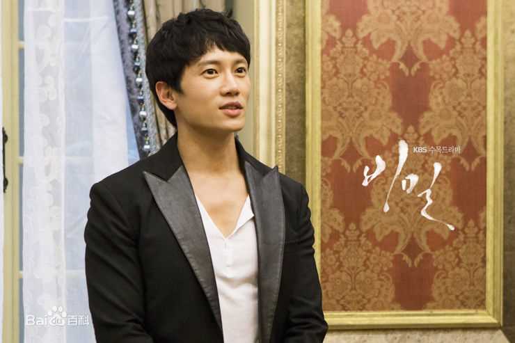 池晟(Ji Sung)影视形象素颜照相册