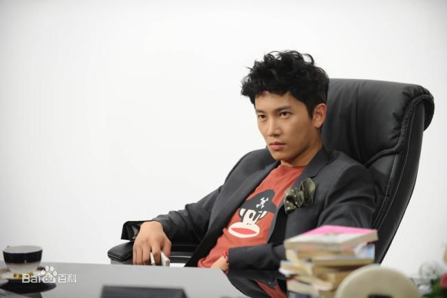 池晟(Ji Sung)影视形象素颜照相册