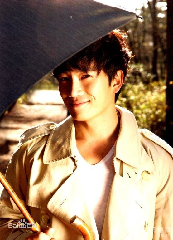 池晟(Ji Sung)前后照片