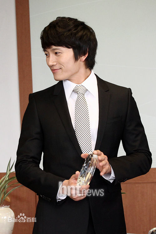 池晟(Ji Sung)社会活动素颜照相册