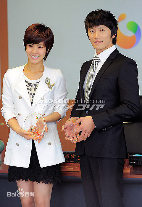 池晟(Ji Sung)社会活动素颜照相册