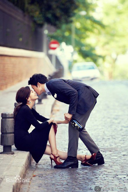 池晟(Ji Sung)李宝英婚纱照性感图片壁纸