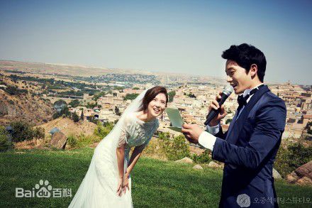 池晟(Ji Sung)李宝英婚纱照性感图片壁纸