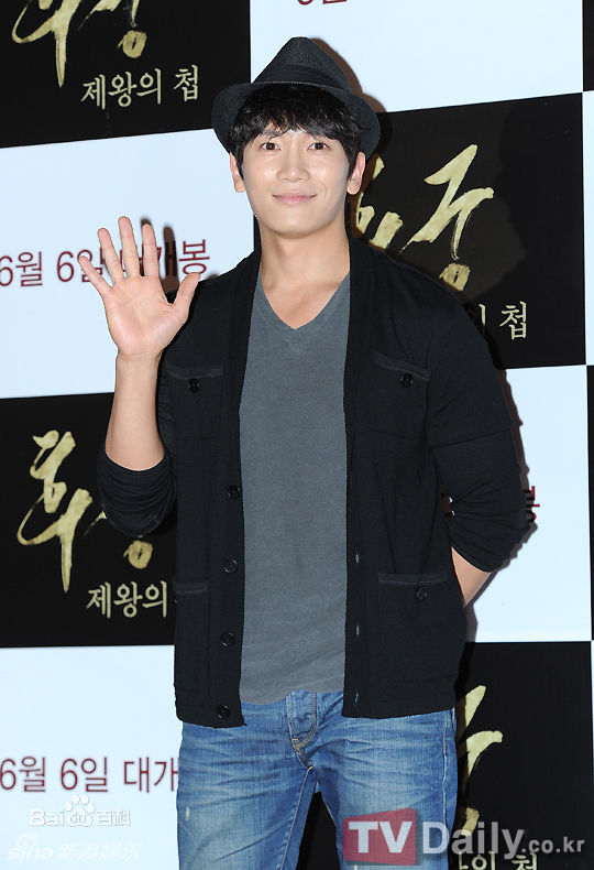 最新池晟(Ji Sung)池城精彩图册