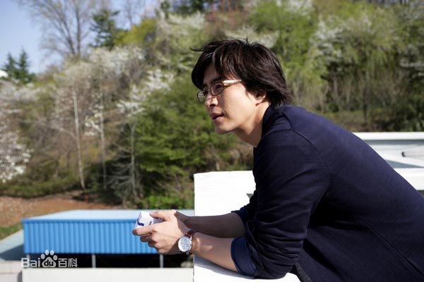 裴勇浚(Bae Yong Joon，)《四月雪》剧照