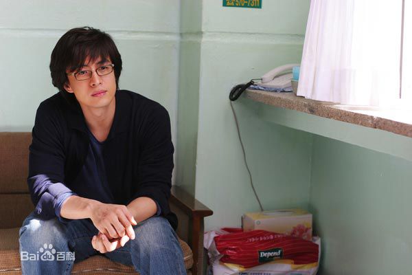 裴勇浚(Bae Yong Joon，)《四月雪》剧照