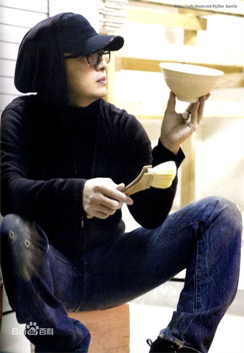 最全裴勇浚(Bae Yong Joon，)在2009年《韩国之美的旅行》图片中的相册
