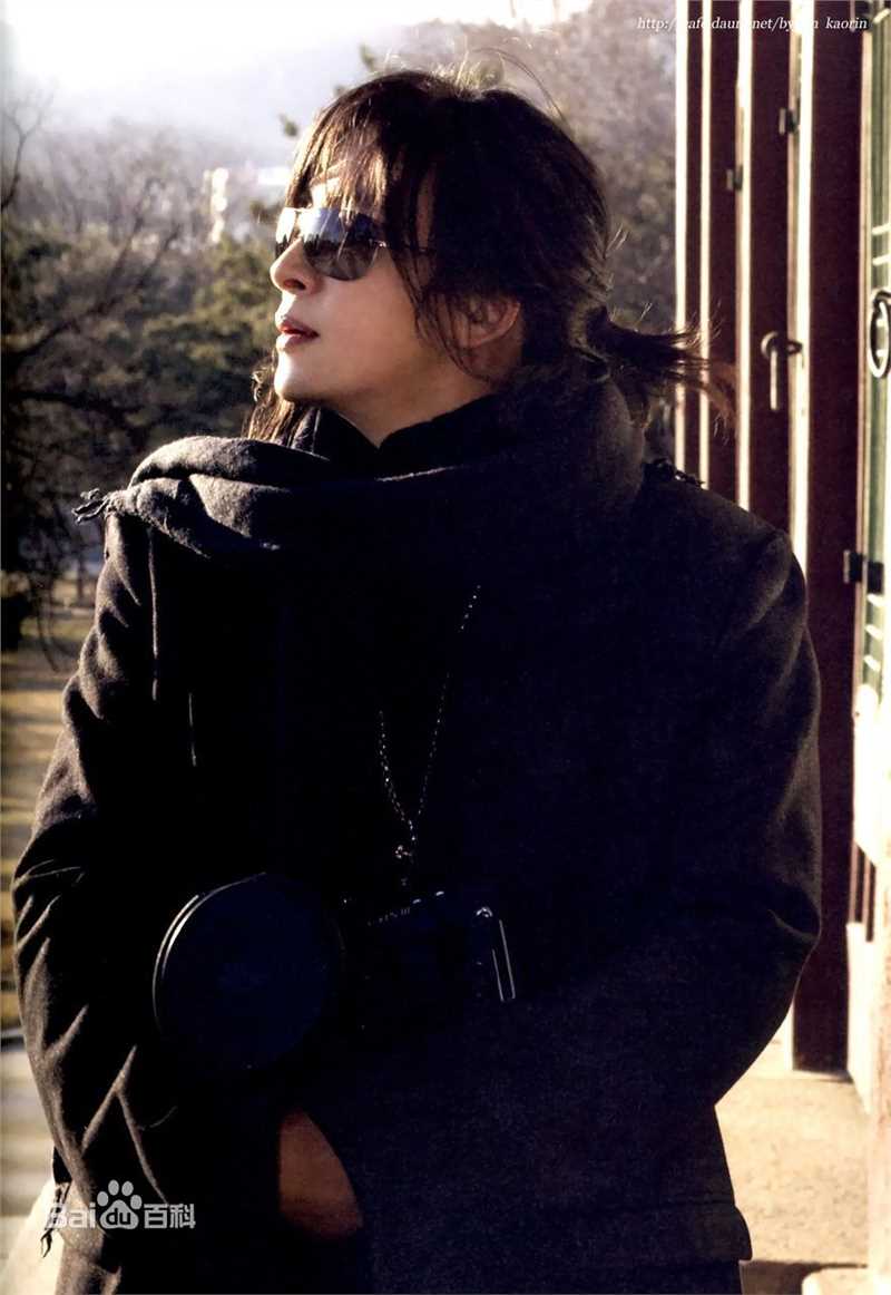 最全裴勇浚(Bae Yong Joon，)在2009年《韩国之美的旅行》图片中的相册