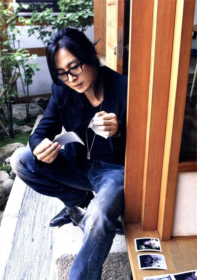 最全裴勇浚(Bae Yong Joon，)在2009年《韩国之美的旅行》图片中的相册