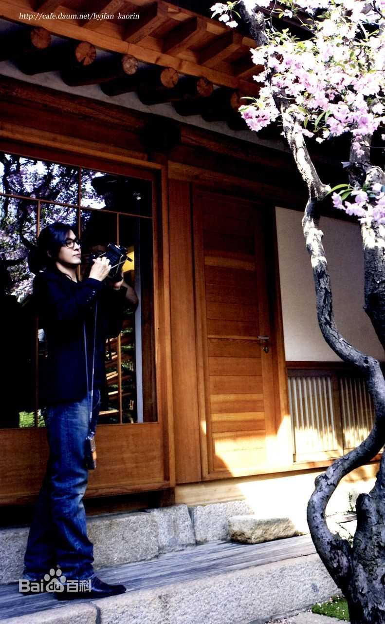 最全裴勇浚(Bae Yong Joon，)在2009年《韩国之美的旅行》图片中的相册