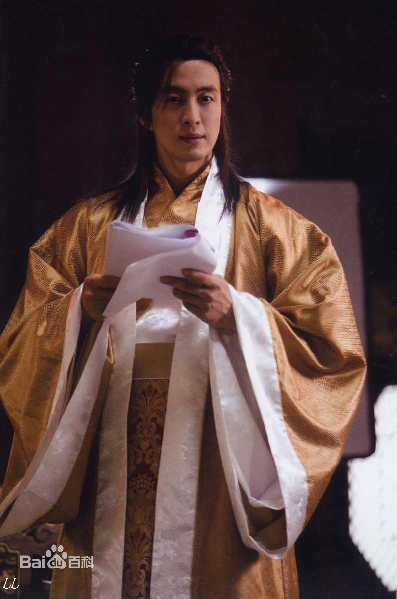 最新裴勇浚(Bae Yong Joon，)在《记》图片中的图集