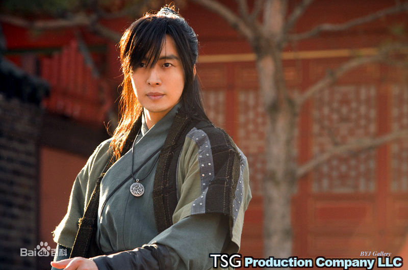 最新裴勇浚(Bae Yong Joon，)在《记》图片中的图集