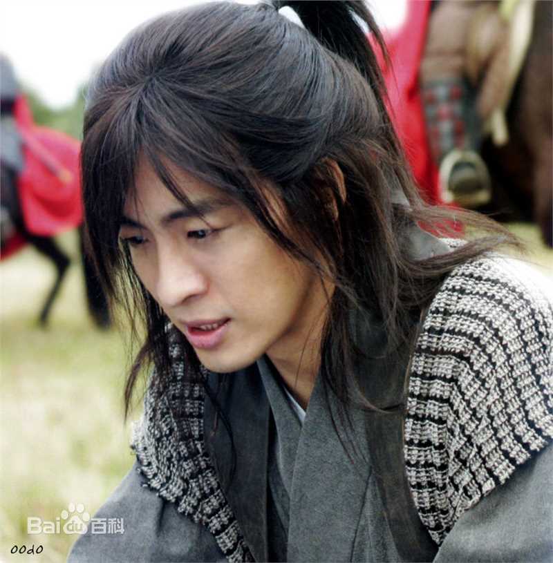 最新裴勇浚(Bae Yong Joon，)在《记》图片中的图集