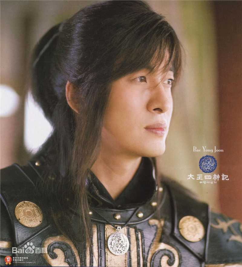 最新裴勇浚(Bae Yong Joon，)在《记》图片中的图集