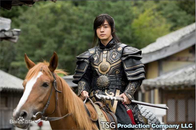 最新裴勇浚(Bae Yong Joon，)在《记》图片中的图集