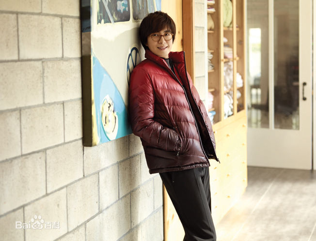 裴勇浚(Bae Yong Joon，)裴勇俊代言壁纸壁纸