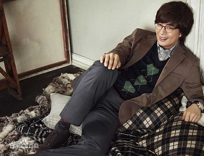 裴勇浚(Bae Yong Joon，)裴勇俊代言壁纸壁纸