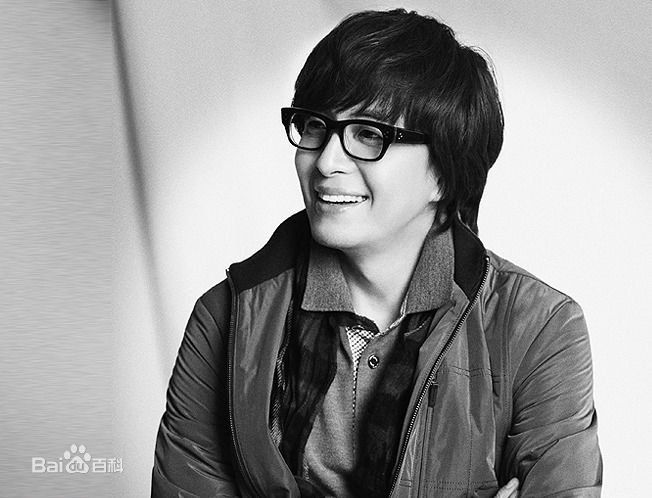 裴勇浚(Bae Yong Joon，)裴勇俊代言壁纸壁纸