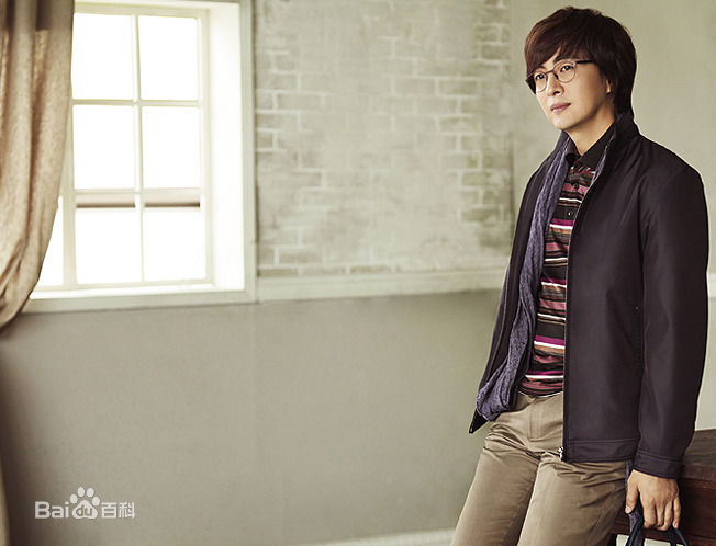 裴勇浚(Bae Yong Joon，)裴勇俊代言壁纸壁纸