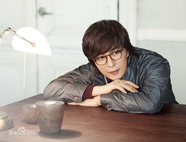 裴勇浚(Bae Yong Joon，)裴勇俊代言壁纸壁纸