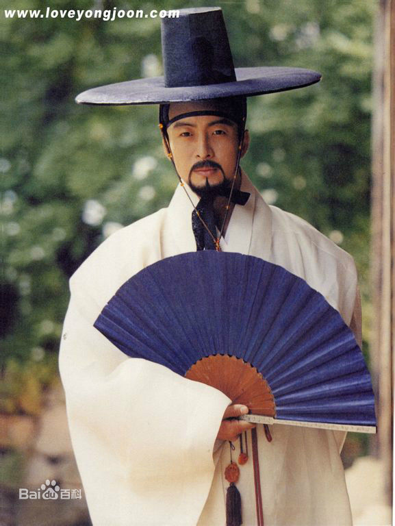 精选裴勇浚(Bae Yong Joon，)在《丑闻》图片中的图册