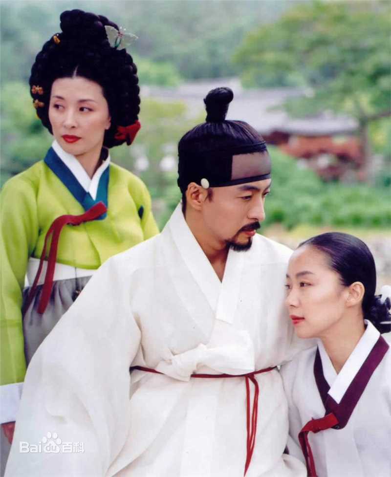 精选裴勇浚(Bae Yong Joon，)在《丑闻》图片中的图册