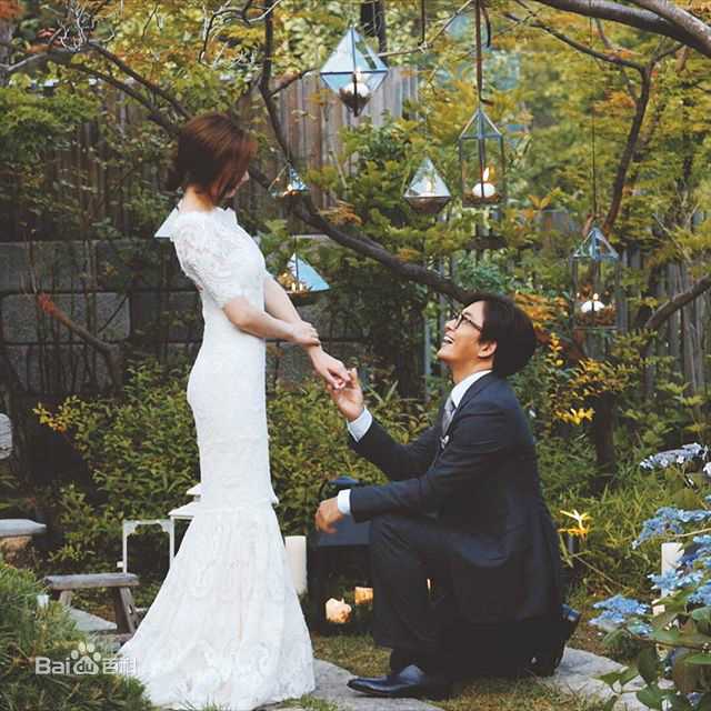 裴勇浚(Bae Yong Joon，)裴勇俊和朴秀珍生活照相册