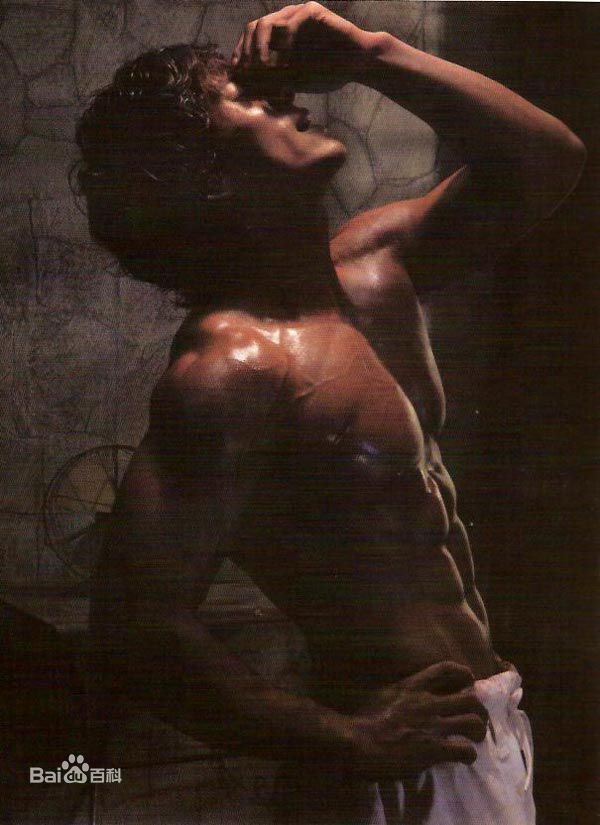 最优质裴勇浚(Bae Yong Joon，)裴勇俊精彩图册