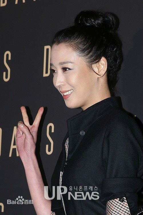 韩高恩(/Han Go Eun)出席活动图片图集