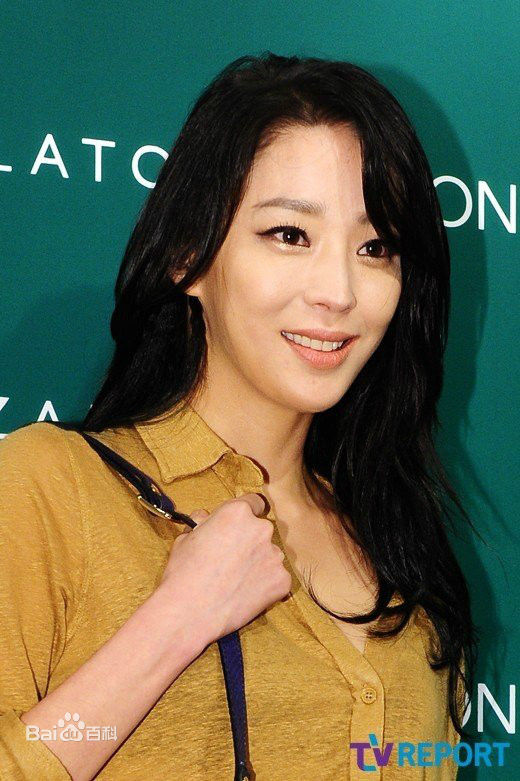 韩高恩(/Han Go Eun)出席活动图片图集