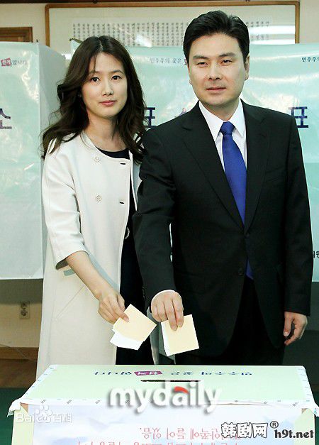 沈银河(/Shim Eun Ha)与丈夫性感图片图集