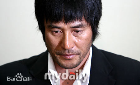 崔民秀()为殴打老人道歉性感图片图集