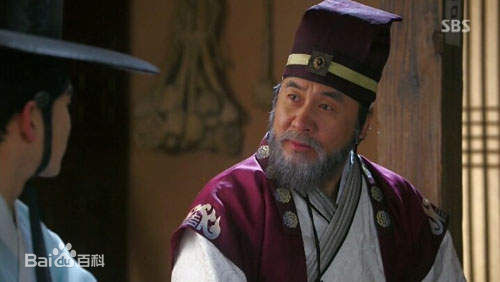 最优质朴英奎()素颜照