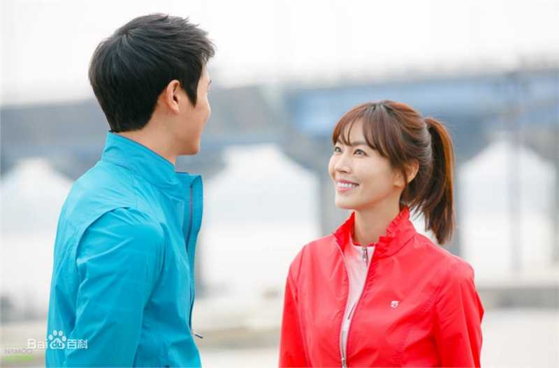 金素妍(，Kim So-yeon)代言素颜照壁纸