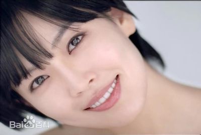 金素妍(，Kim So-yeon)代言素颜照壁纸