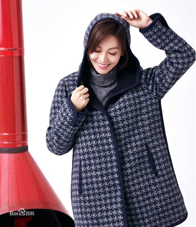 金素妍(，Kim So-yeon)代言素颜照壁纸