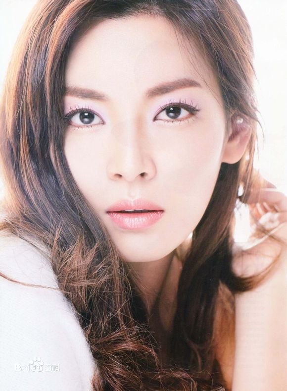 最优质金素妍(，Kim So-yeon)生活照