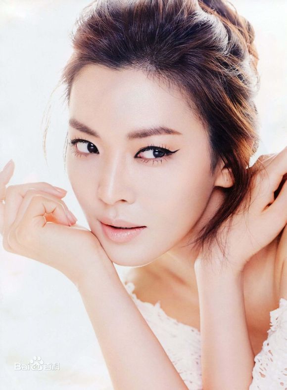 最优质金素妍(，Kim So-yeon)生活照