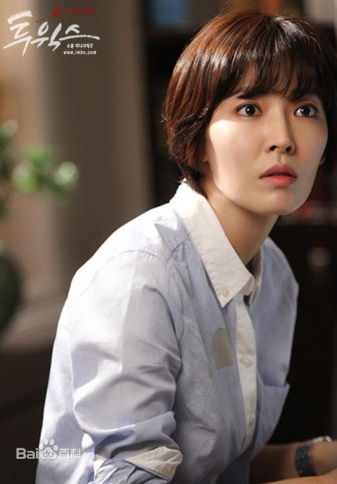 金素妍(，Kim So-yeon)Two Weeks图片图册