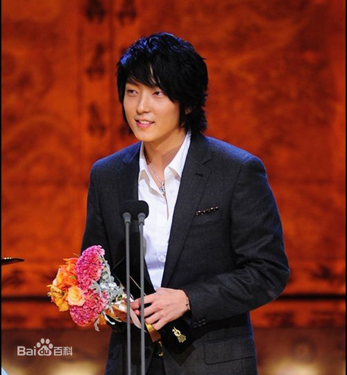 崔秀钟()活动照壁纸壁纸