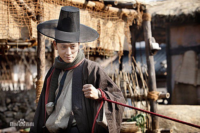 精选姜栋元(Kang Dong Won、カン ドンウォン)在《田禹治》（2009）中的图册